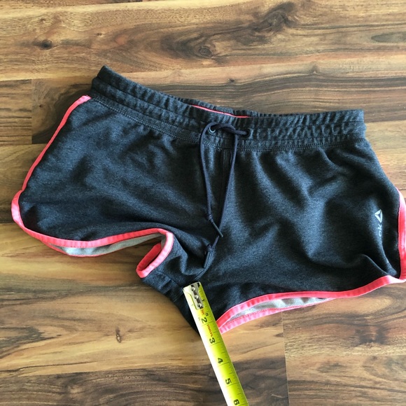 Reebok play dry shorts - Picture 7 of 7